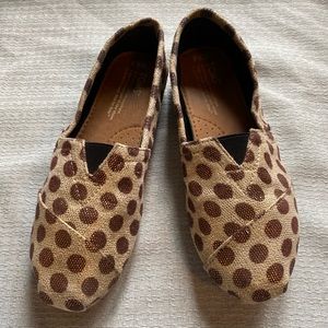 TOMS Gold glitter With brown polk a dot shoes 6W